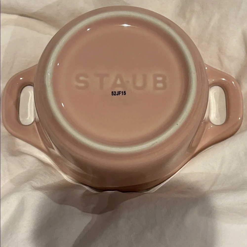 NWT Staub ceramic round mini cocotte- light pink
